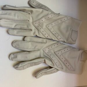 Women's Isotoner gloves